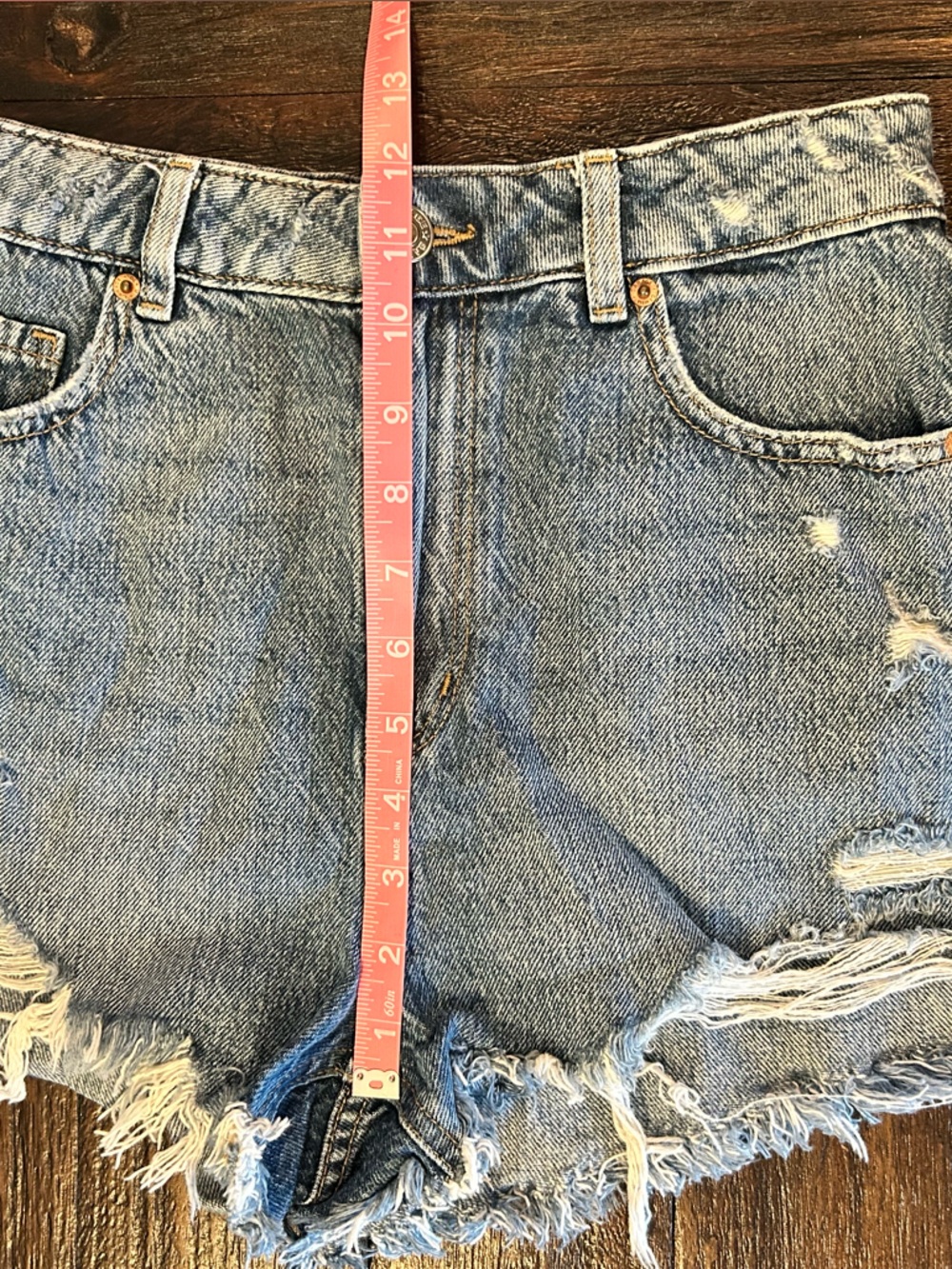 Garage Denim Festival High-Rise Distressed Denim Frayed Hem Jean Shorts - Picture 8 of 9